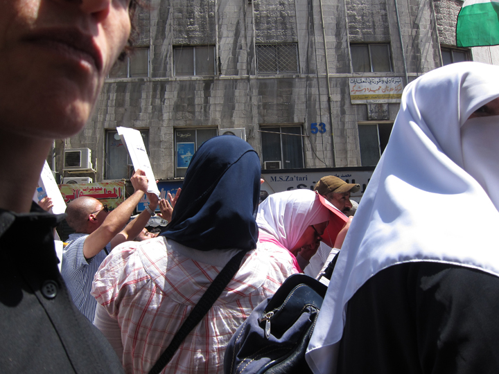 Call for Participants and Their Shoes to Walk Across the Arab Ci